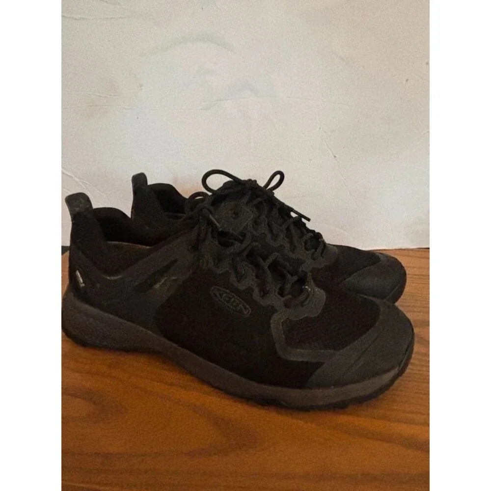 Keen these hiking